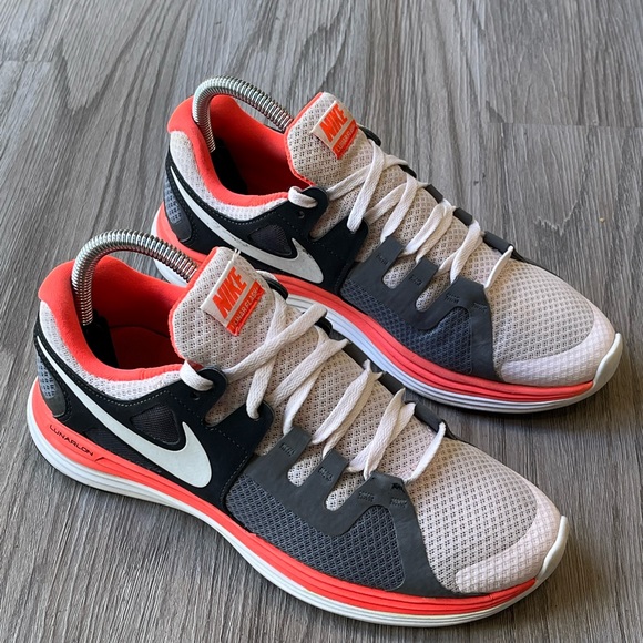 Nike Shoes - Nike Lunarflasht 580397-618 size 8